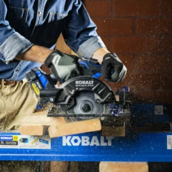 Kobalt Circular Saws 24-Volt XTR 7-1/4-in Brushless Cordless Circular Saw -SEO title and description design 15485321 scaled