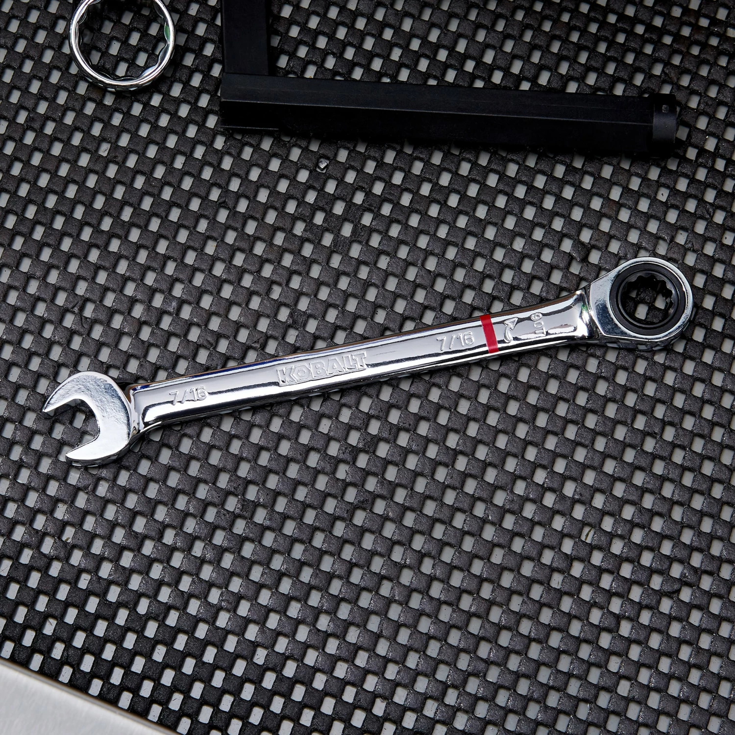 Kobalt Ratchet Wrenches & Sets 7/16-in 12-point Standard (SAE) Ratchet Wrench 4 Kobalt Ratchet Wrenches & Sets 7/16-in 12-point Standard (SAE) Ratchet Wrench - Image 4