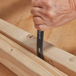 Kobalt Crowbars & Pry Bars Prybar 7-in High Carbon Steel Wrecking Bar -SEO title and description design 44893593