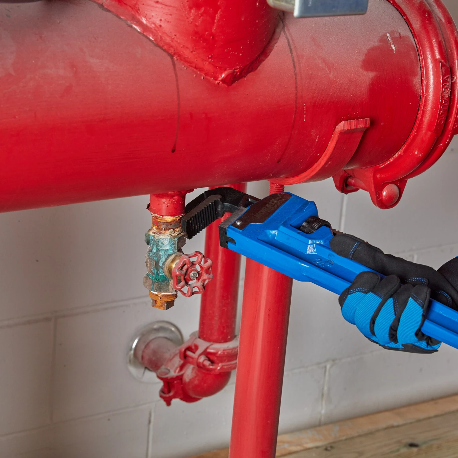 Kobalt Pipe Wrenches 24-in Cast Iron Pipe Wrench 5 Kobalt Pipe Wrenches 24-in Cast Iron Pipe Wrench - Image 5