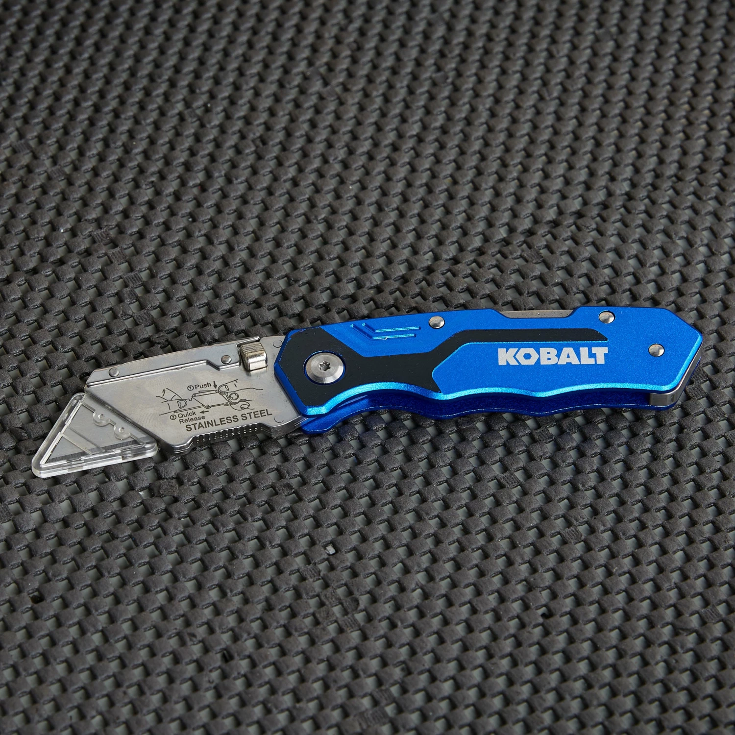 Kobalt Utility Knives 18mm 3-Blade Folding Utility Knife 4 Kobalt Utility Knives 18mm 3-Blade Folding Utility Knife - Image 4