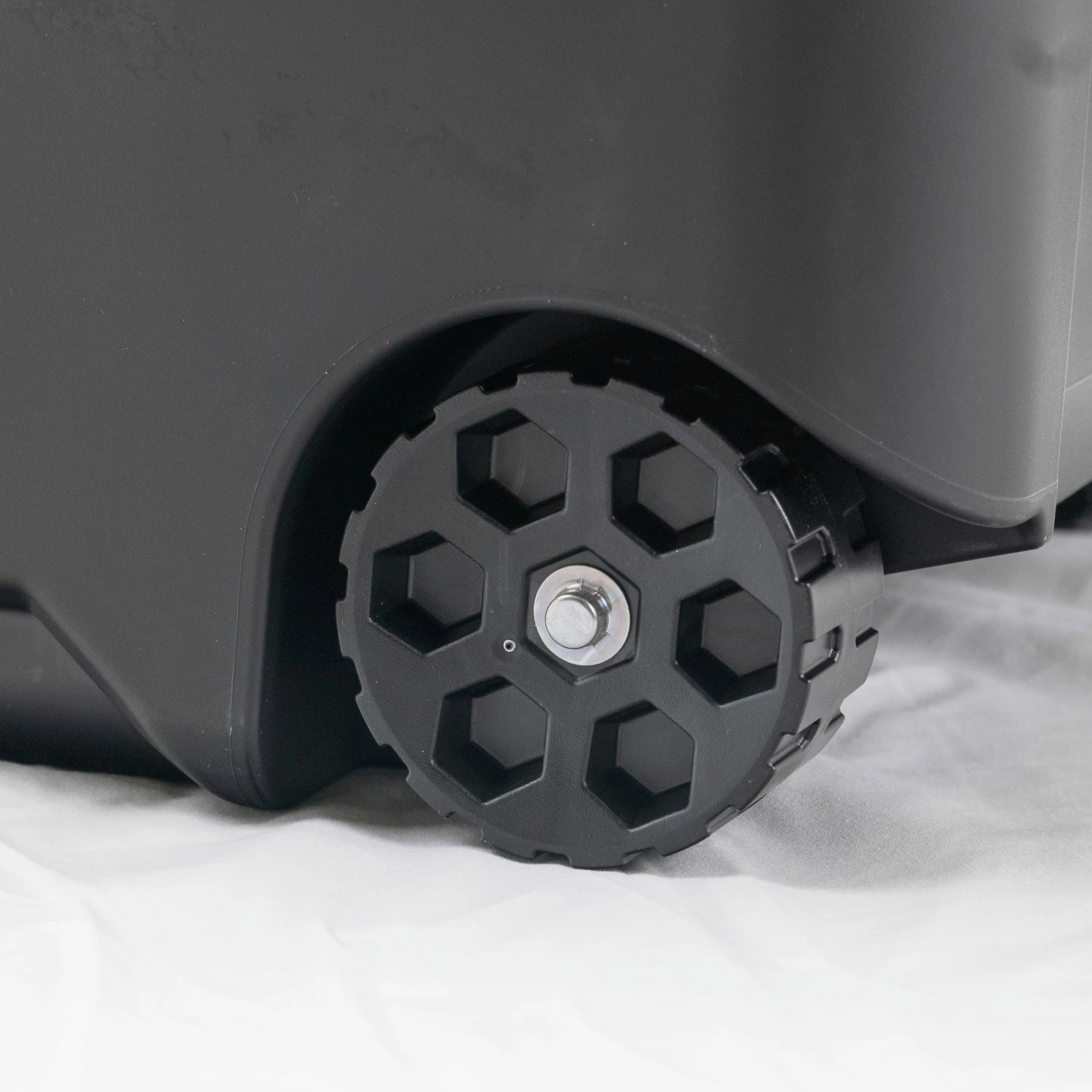 Kobalt Plastic Storage Totes Kobalt Weatherproof Sportsman Trunk 9 Kobalt Plastic Storage Totes Kobalt Weatherproof Sportsman Trunk - Image 9